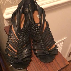 STEVE MADDEN leather shoes